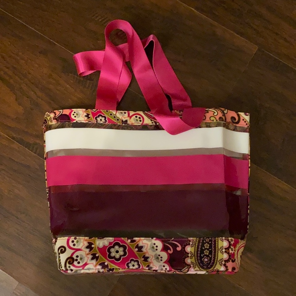 Vera Bradley Beach Bag Very Berry Paisley